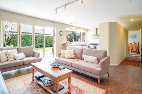 Photo of property in 15 Burbank Drive, Aidanfield, Christchurch, 8025