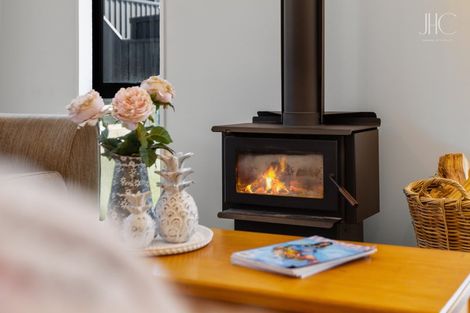 Photo of property in 6 Searle Drive, Cromwell, 9310