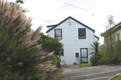 Photo of property in 2/228 Beach Haven Road, Beach Haven, Auckland, 0626