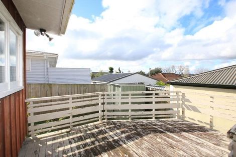 Photo of property in 53 Lynwood Road, New Lynn, Auckland, 0600