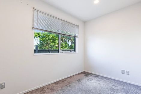 Photo of property in 8 Sauterne Road, Kumeu, 0810
