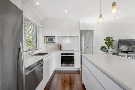 Photo of property in 3/7 Onepoto Road, Hauraki, Auckland, 0622