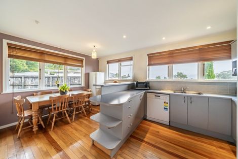 Photo of property in 69 Moeraki Road, Maoribank, Upper Hutt, 5018