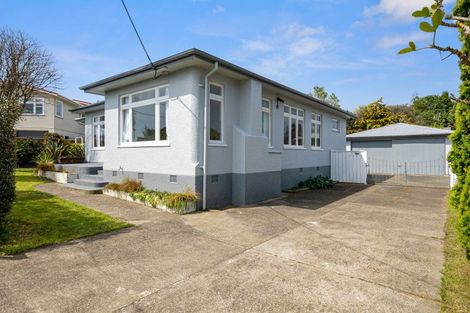 Photo of property in 162 Weraroa Road, Levin, 5510