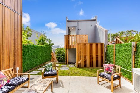 Photo of property in 13 Hudson Bay Road, Hobsonville, Auckland, 0616