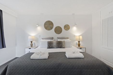 Photo of property in 213 Jervois Road, Herne Bay, Auckland, 1011