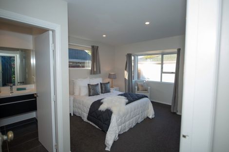 Photo of property in 21 Glenside Avenue, Ilam, Christchurch, 8041