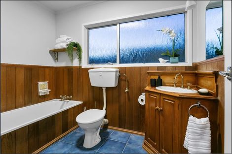 Photo of property in 3 Dunraven Place, Torbay, Auckland, 0630