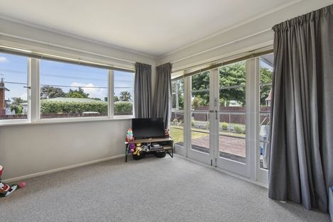 Photo of property in 26 Cosgrave Road, Papakura, 2110