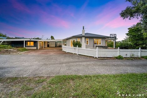 Photo of property in 739 Swanson Road, Swanson, Auckland, 0612