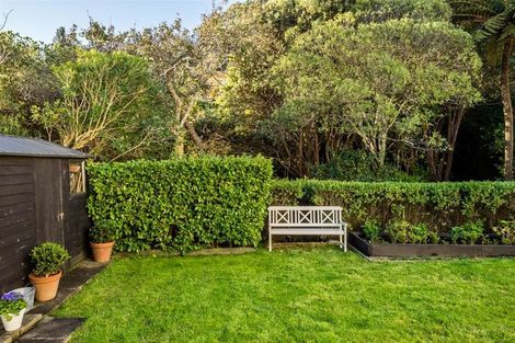 Photo of property in 29 Rona Street, Eastbourne, Lower Hutt, 5013