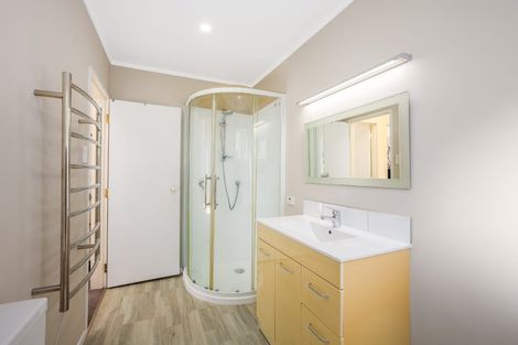 Photo of property in 2/10 Yarrow Place, Papakowhai, Porirua, 5024