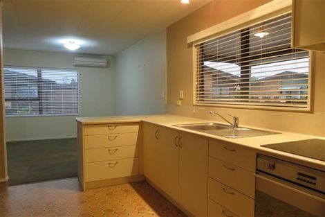 Photo of property in 6/501 Eastbourne Street East, Hastings, 4122