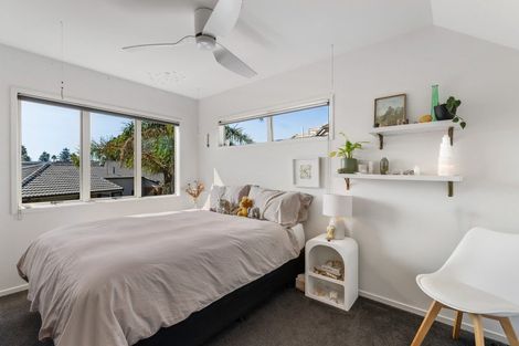 Photo of property in 10 Lee Street, Mount Maunganui, 3116