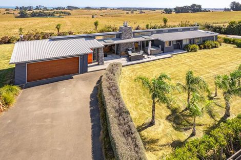 Photo of property in 106b Watt Livingstone Road, Westmere, Whanganui, 4574