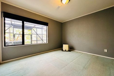 Photo of property in 78 Harmel Road, Glendene, Auckland, 0602