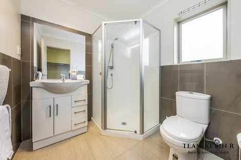 Photo of property in 3 Kirikiri Drive, Papakura, 2110