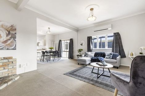 Photo of property in 15 Sillary Street, Hamilton East, Hamilton, 3216