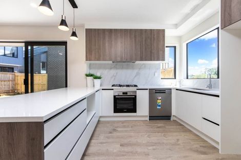 Photo of property in 18b Winfield Road, Kumeu, 0810