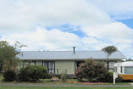 Photo of property in 52 Solander Street, Tolaga Bay, 4077