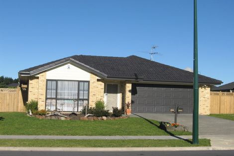 Photo of property in 202 Wattle Farm Road, Wattle Downs, Auckland, 2103