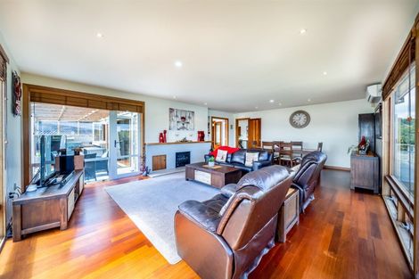 Photo of property in 62 Kiriwai Road, Paremata, Porirua, 5024