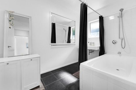 Photo of property in 5/17 Church Street, Devonport, Auckland, 0624