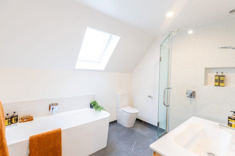 Photo of property in 21 Condell Avenue, Papanui, Christchurch, 8053