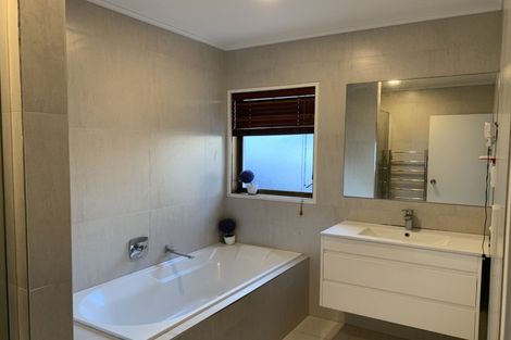 Photo of property in 6 Tuhaere Street, Orakei, Auckland, 1071
