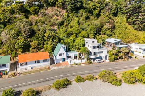Photo of property in 31 Moana Road, Plimmerton, Porirua, 5026