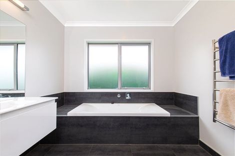 Photo of property in 5 Bluebell Place, Te Kauwhata, 3710