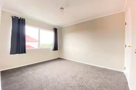 Photo of property in 2/4 Crescent Hills Court, Northpark, Auckland, 2013