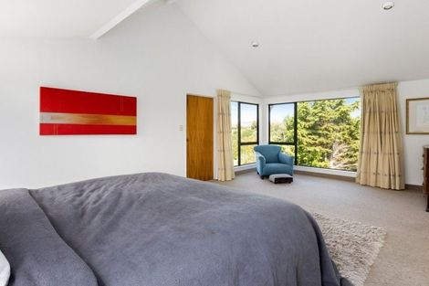 Photo of property in 4 Tauroa Valley, Havelock North, 4130