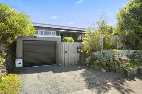 Photo of property in 34 Bluegum Road, Paraparaumu Beach, Paraparaumu, 5032