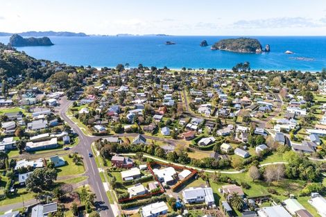 Photo of property in 59 Hahei Beach Road, Hahei, Whitianga, 3591