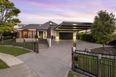 Photo of property in 11 Sligo Place, Somerville, Auckland, 2014