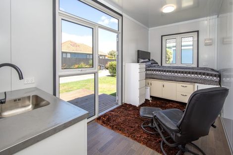 Photo of property in 35 Tilford Street, Woolston, Christchurch, 8062
