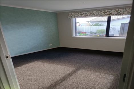 Photo of property in 16 Johnstone Street, Tinwald, Ashburton, 7700