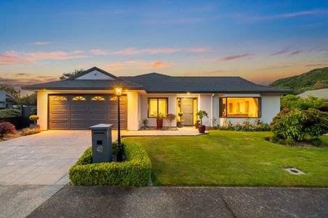 Photo of property in 40 Mary Huse Grove, Manor Park, Lower Hutt, 5019