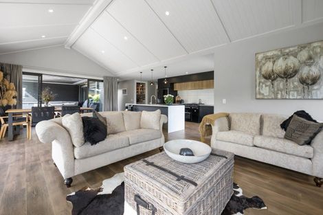 Photo of property in 11 Okaia Drive, Kinloch, Taupo, 3377