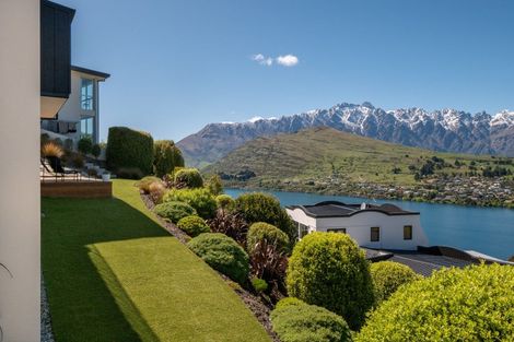 Photo of property in 92 Hensman Road, Queenstown, 9300