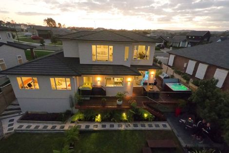 Photo of property in 82 Pohutukawa Parade, Riverhead, 0820