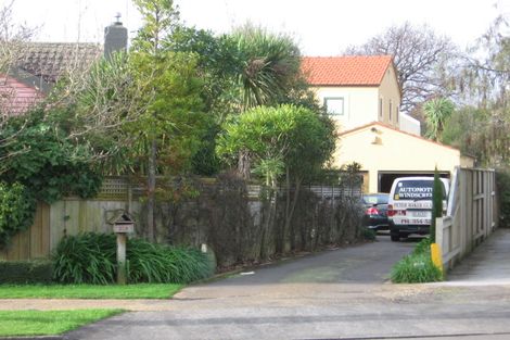 Photo of property in 21a Phoenix Avenue, Hokowhitu, Palmerston North, 4410