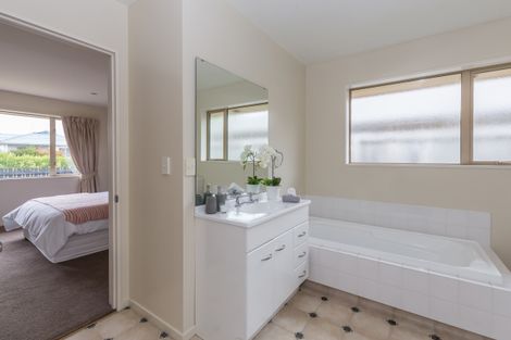 Photo of property in 24 Cooke Street, Somerfield, Christchurch, 8024