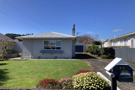 Photo of property in 42 Blake Street, Waitara, 4320