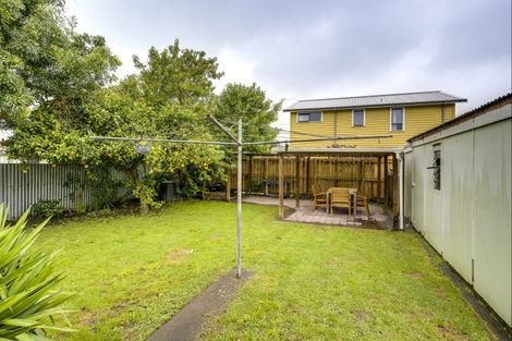 Photo of property in 1103 Jellicoe Street, Mayfair, Hastings, 4122