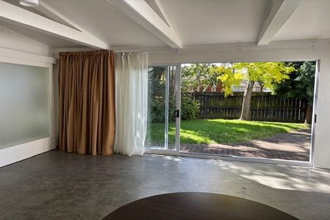 Photo of property in 30 Wairau Avenue, Avondale, Auckland, 1026