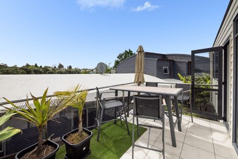 Photo of property in 9/20 Mayfair Street, Tauranga South, Tauranga, 3112