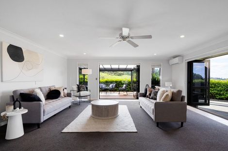 Photo of property in 2 Stonebridge Road, Temple View, Hamilton, 3289