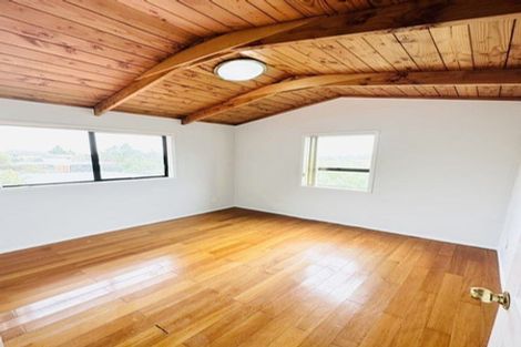 Photo of property in 2/191 Mokoia Road, Birkenhead, Auckland, 0626